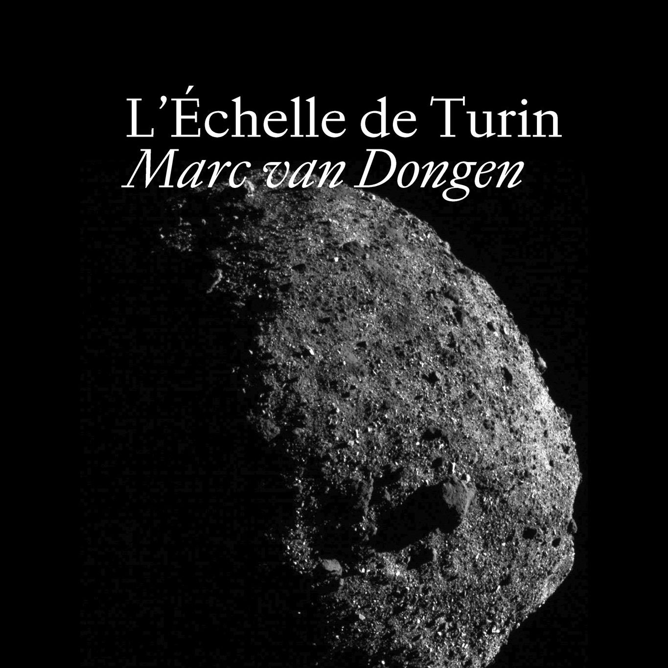Découvrez nos parutions du mois d'août ! 3/3

Marc van Dongen - L'Échelle de Turin

L’astéroïde Bénou est indexé au niveau zéro de l’échelle de Turin, qui mesure les risques de collision des corps célestes avec la Terre. Rien n’obsède plus, pourtant, l’insomniaque invétéré qui relate les angoisses de ses veillées nocturnes. S’il redoute l’improbable impact de Bénou sur notre planète, il n’en développe pas moins une certaine tendresse pour ce « caillou colossal » : ne connaissent-ils pas tous deux les mêmes nuits solitaires, les mêmes dérives mélancoliques ?

En tissant les liens, évidents ou saugrenus, entre cet astéroïde et les souvenirs de son personnage, Marc van Dongen compose, de nuit blanche en nuit blanche, une anamnèse pleine d’humour et d’intelligence.

Vernissage le vendredi 11 septembre à 18h30
À la librairie Le Temps d’un livre 
Rue Du-Roveray 13, Genève
Entrée libre

#editionsdelaire #rentréelittéraire #litteraturesuisse