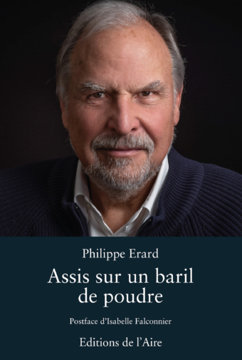 Assis sur un baril de poudre